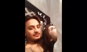 18 বছর বাংলা চুদাচুদিভিডিও বয়সী, স্বর্ণকেশী অজাচার তার বাবা