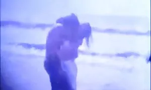 তিনে মিলে, দ্বৈত মেয়ে ও এক পুরুষ চুদা চুদি 2020